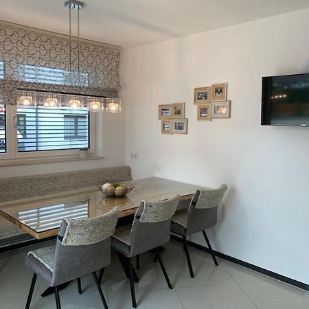 Haus Alp Deluxe Apartment Langenfeld Ngoại thất bức ảnh