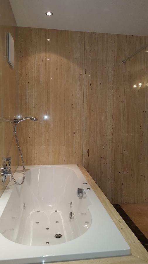 Haus Alp Deluxe Apartment Langenfeld Ngoại thất bức ảnh